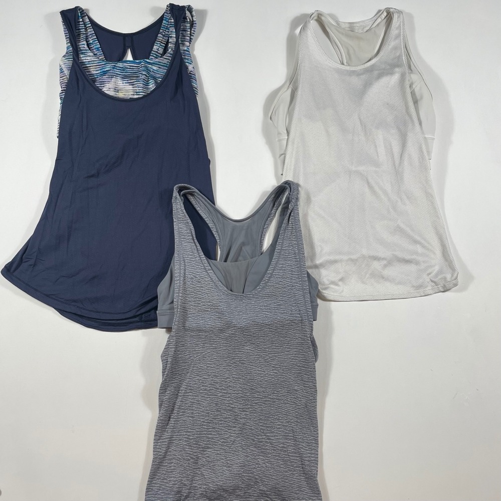 Lululemon Tank Top Womens Size 6 Built-in Bra Racerback Lot of 3 Bundle LW1ADJS
